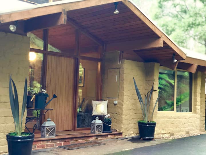 Dandenong Ranges Vacation Rentals & Homes Mount Dandenong, Australia Airbnb
