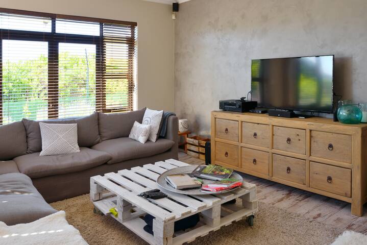 Nature Reserve Villa in Big Bay (Solar + Battery) gallery image 3