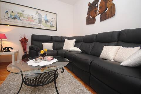 Successful Airbnb property: Lovely view seafront Apartment in Arbanija