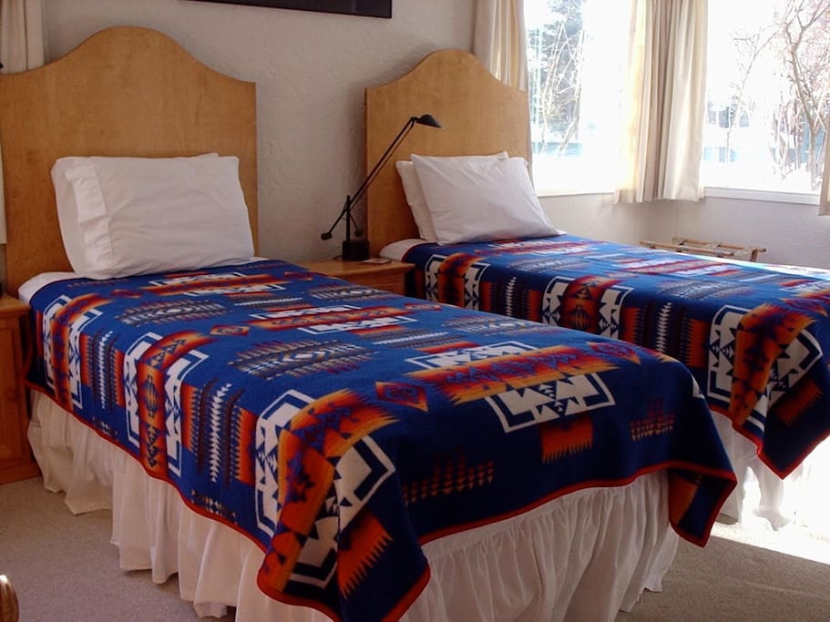This room is able to either be a King Bed or 2 Single Beds on request