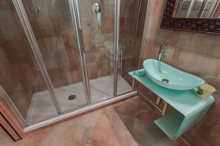 Santa Trinita apartment gallery image 5