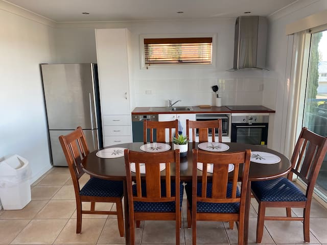 Bayview On Melville gallery image 3