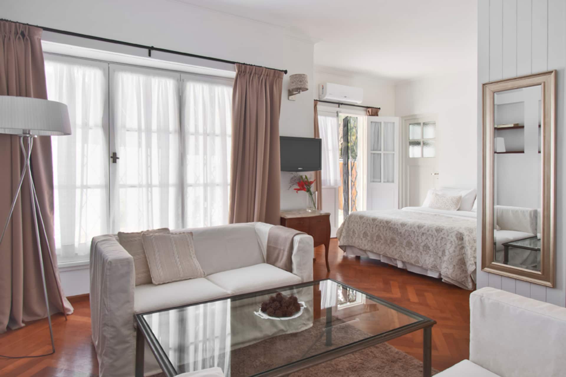 Style chic house in San Isidro BA