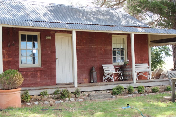 Snowy Mountains Cabin