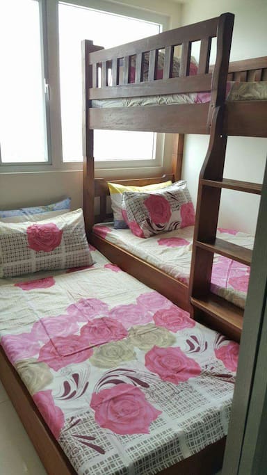 Double Deck with Pull Out Bed