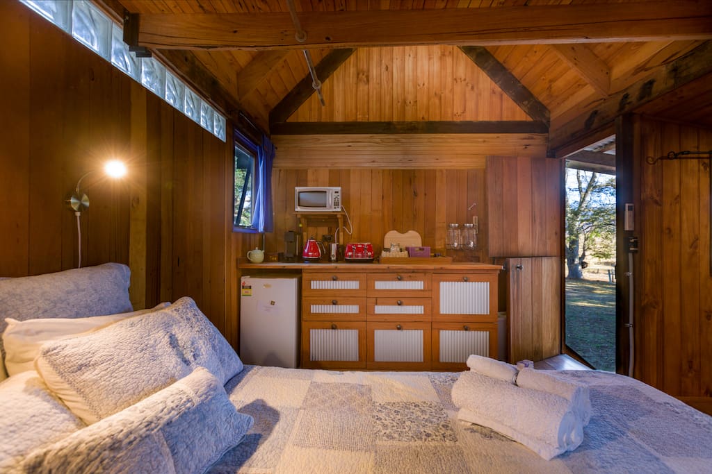 Indigo Hideaway - Cabins for Rent in Allans Flat, Victoria, Australia