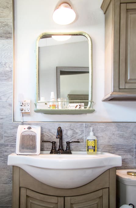 Bathroom Vanity