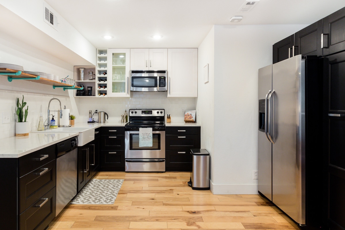 Explore Downtown Austin from a Hip Condo