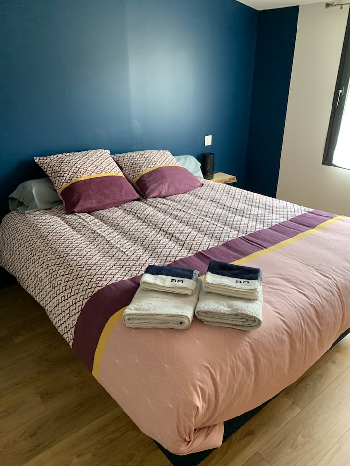 Chumba cha chini cha kulala chenye kitanda 160