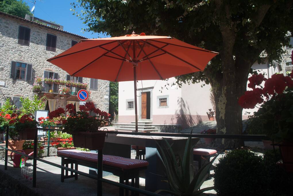 Dining at the Front Terrace