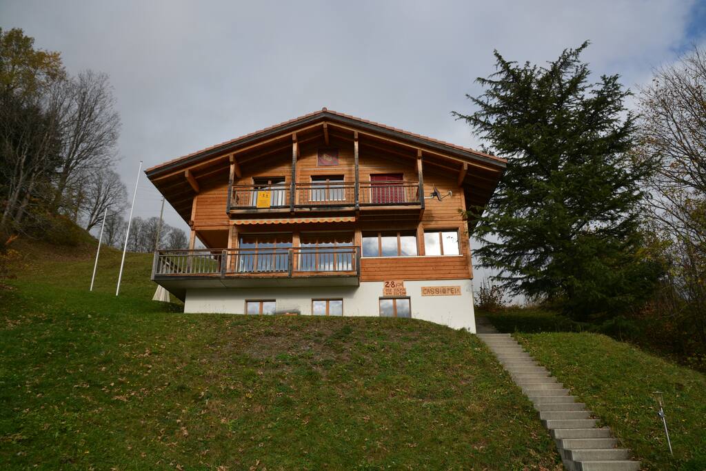 Chalet im Sommer
