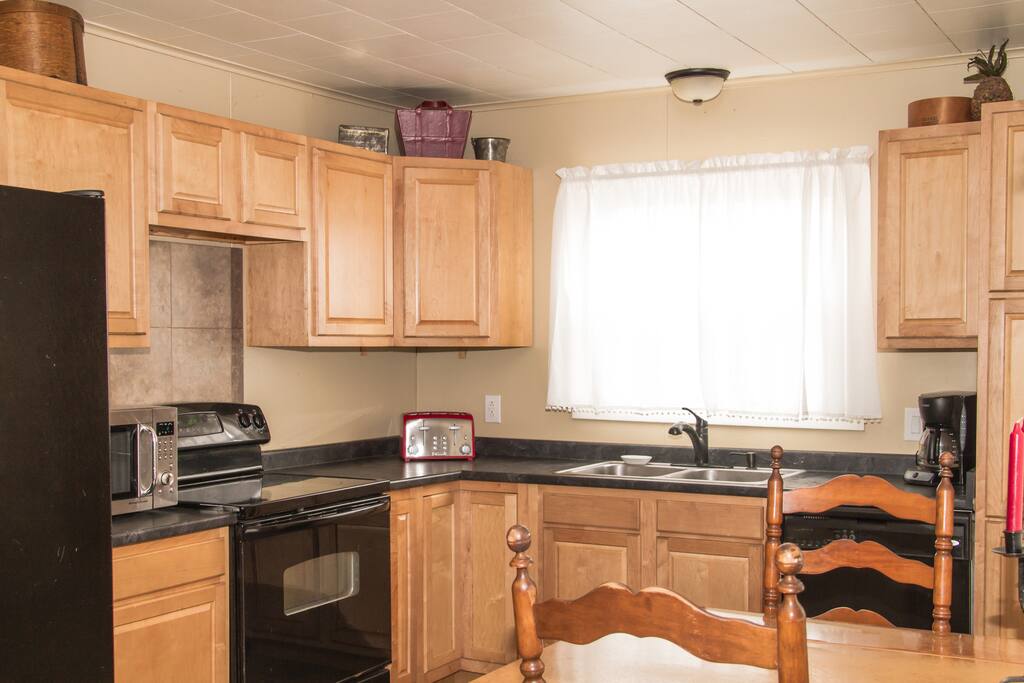 FLX Bungalow in Marina District Pubs Food Brew! Houses for Rent in