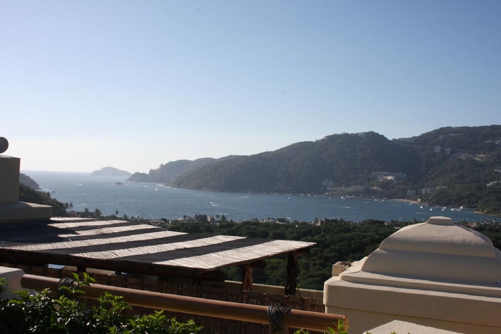Great views over bay of Puerto Marques, Acapulco
