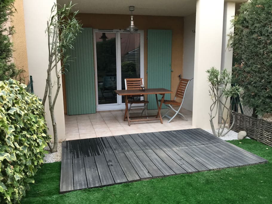 Studio avec terrasse et petit coin jardin zen près d' Aix en Provence