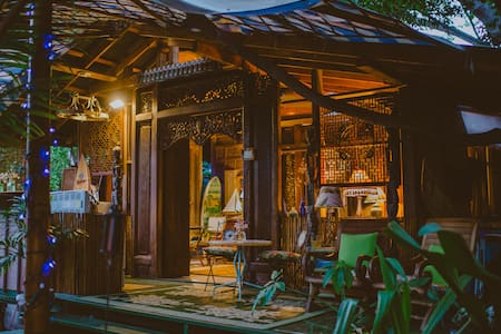 Kealakekua Bay Bali Cottage -steps from Bay