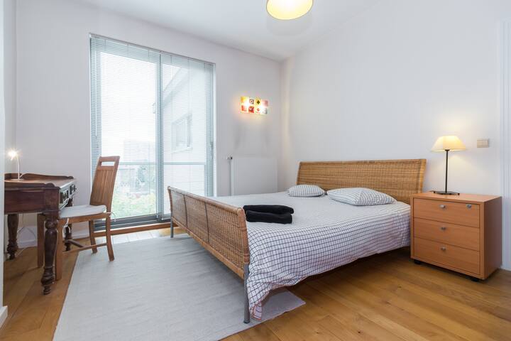 ! Fantastic Large House (Exposition) gallery image 3