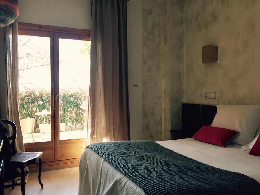 Una de las habitaciones(cada una con baño propio)
