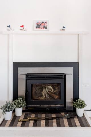 Tides Reach Boathouse – water access only gallery image 2