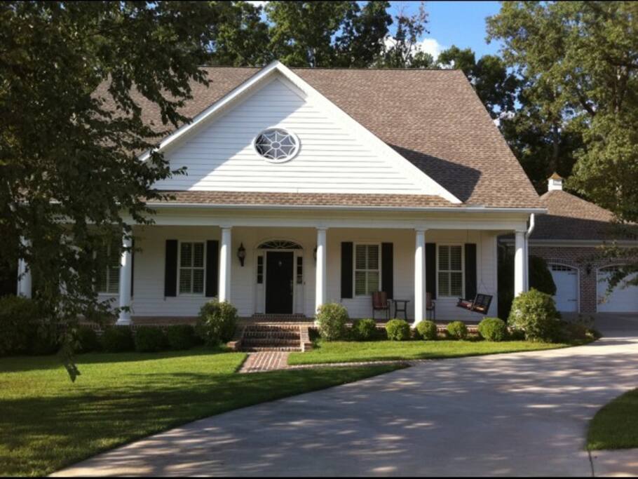 Top 100 Airbnb Rentals 2017 in Augusta,