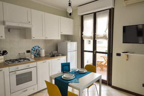 Ideal location! Close to station and downtown
