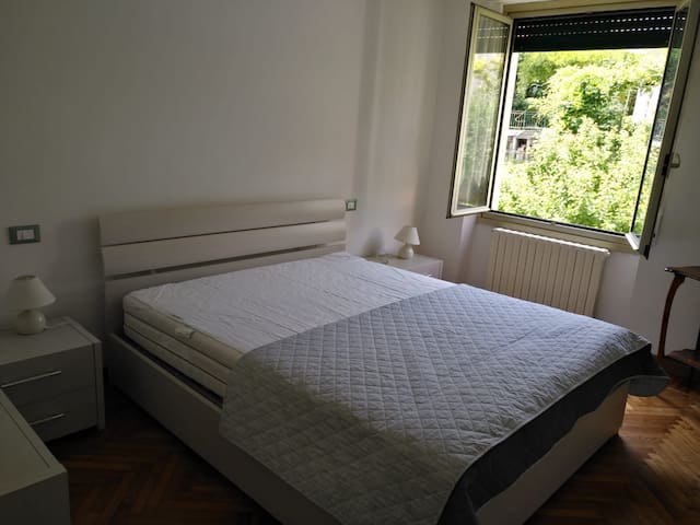 listing_image