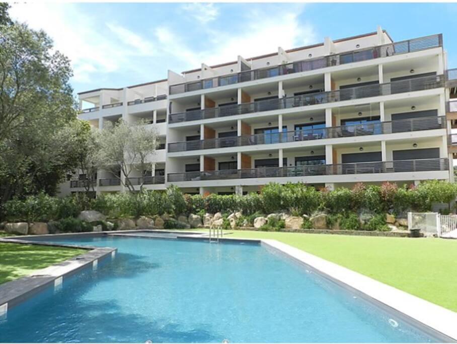 Piscine réservée aux occupants