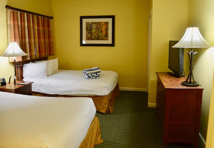 La deuxième chambre est équipée de deux lits doubles confortables