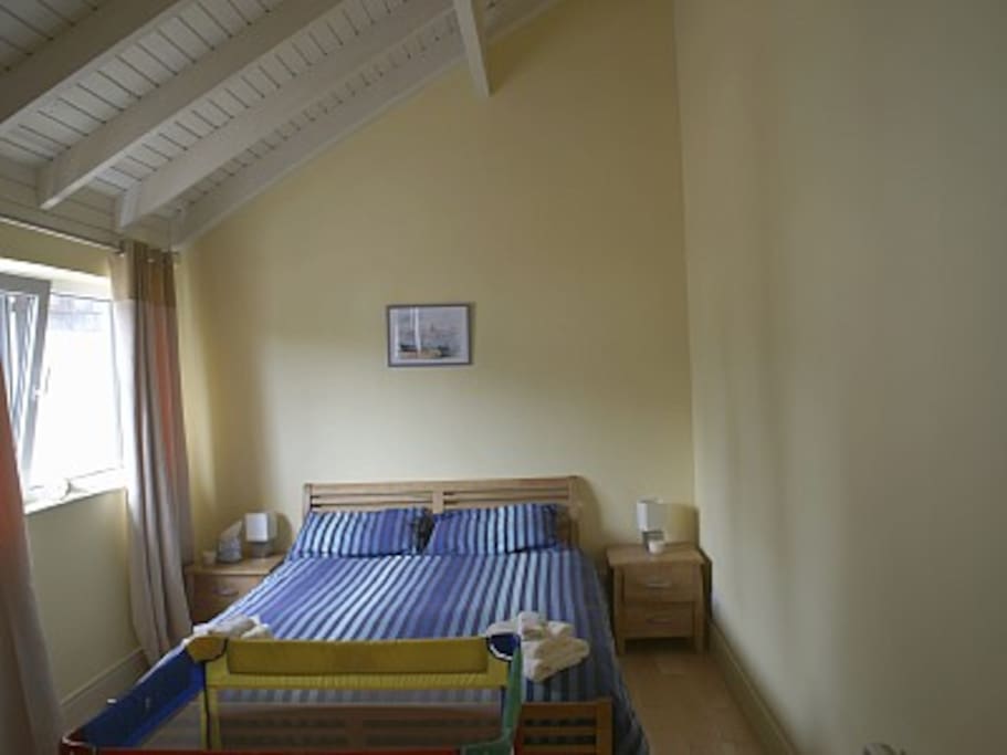 Double Bedroom with built in wardrobes