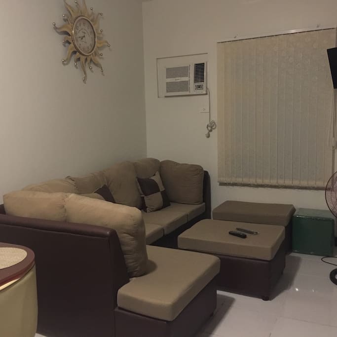 sala with aircon