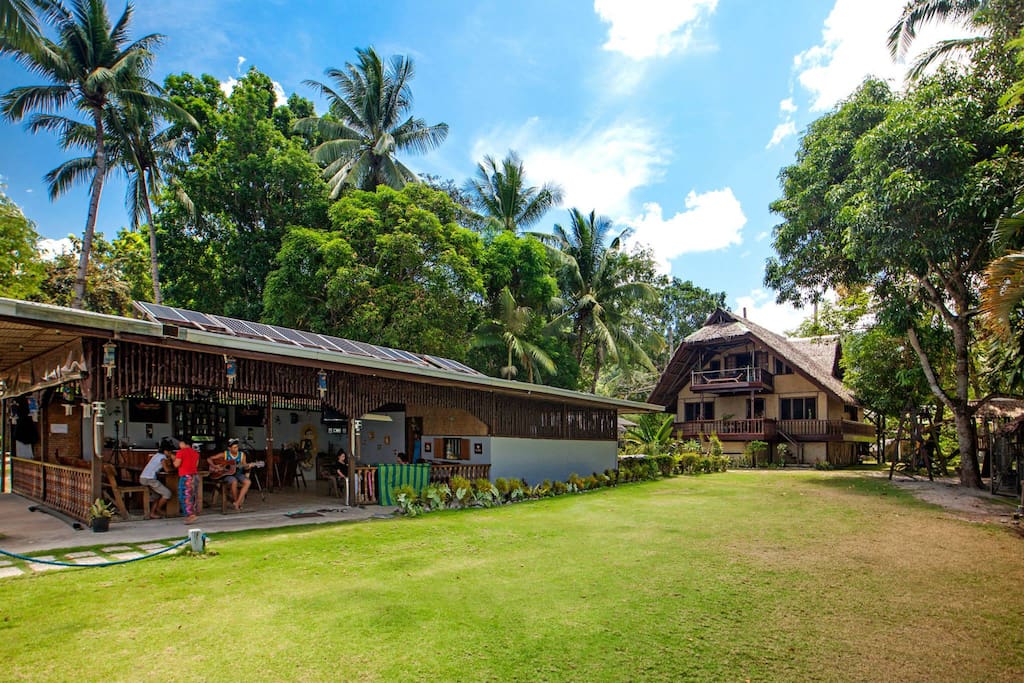 Villa Marguerita has its own private beachfront bar and entertainment area with a pool table and table tennis table.