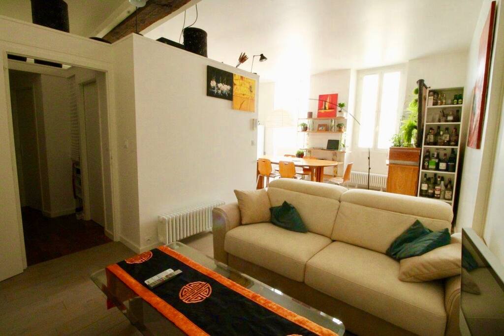 Le coin salon/2ème chambre.