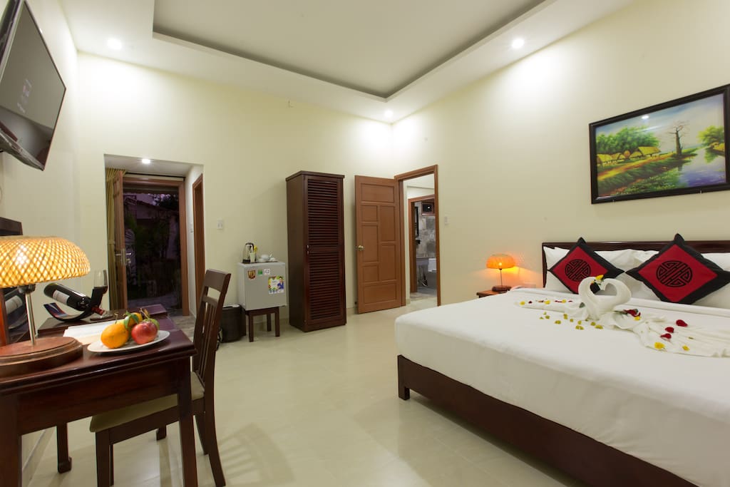 4 double rooms