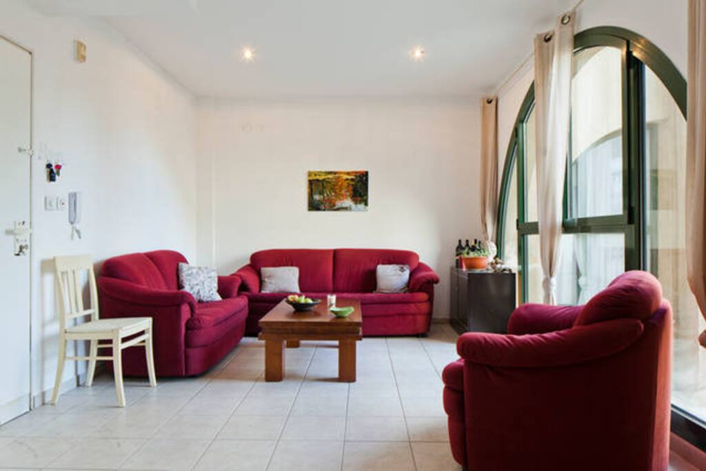 Chrming living room