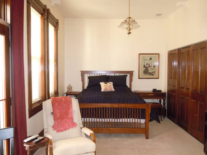 Studio apartment in the heart of the Gold Coast