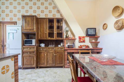 CASA IDA Historic House Rental 