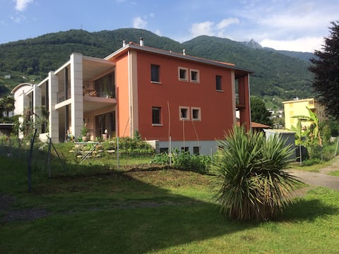 Grottino, the modern, bright inlay apartment