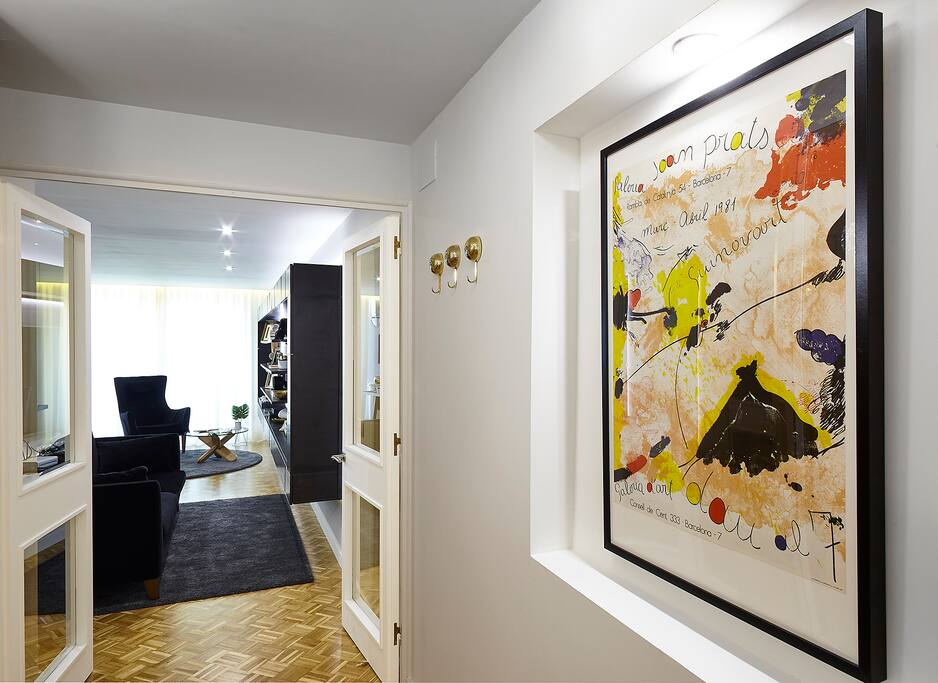 ARTY APARTMENT