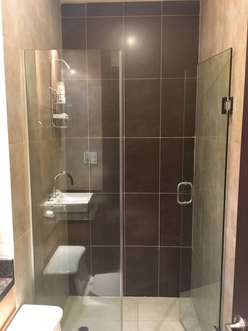 Baño Dorm. 2