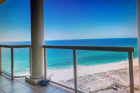 Another Day in Paradise!