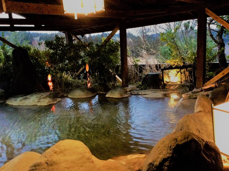 Hot water of the outdoor bath pine ,露天風呂松の湯