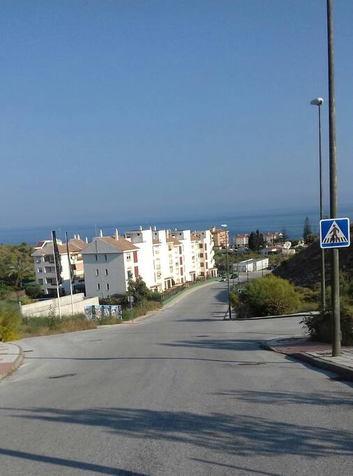 cercanía de la playa al piso,1 km.