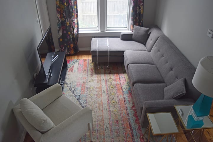 Charming 2br Burlington Home | Walk To Church St - Burlington, VT