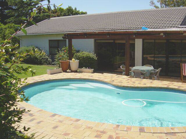 Cherry Lane Retreat Private cottage gallery image 4