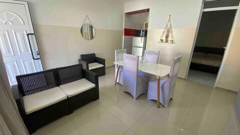 Great 2 bedroom apartment, well located 5mn beach