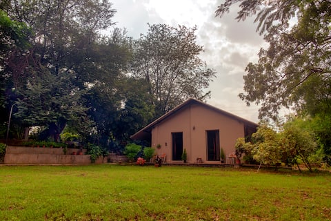 Experience Gracious Hospitality At Garden Cottage