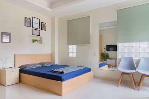 MAI HOME - Bright Studio Apt, central Hanoi #308