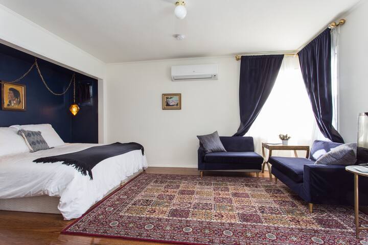 Silverlake garden estate w/pool(feat. in LA times) gallery image 5