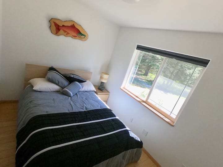 Bedroom with one full bed.