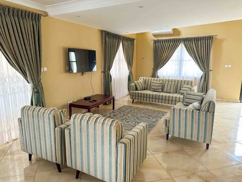 4 bedroom house at Adjiringanor