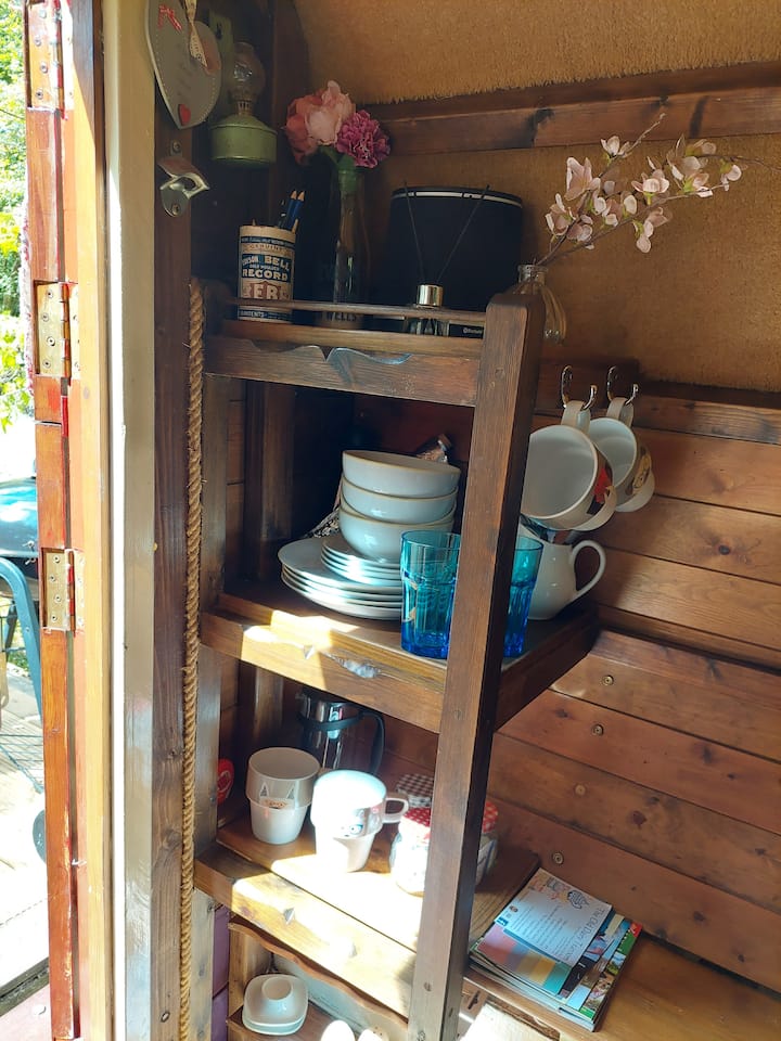 Gypsy Wagon With Optional Wood Fired Hot Tub - Cotswolds